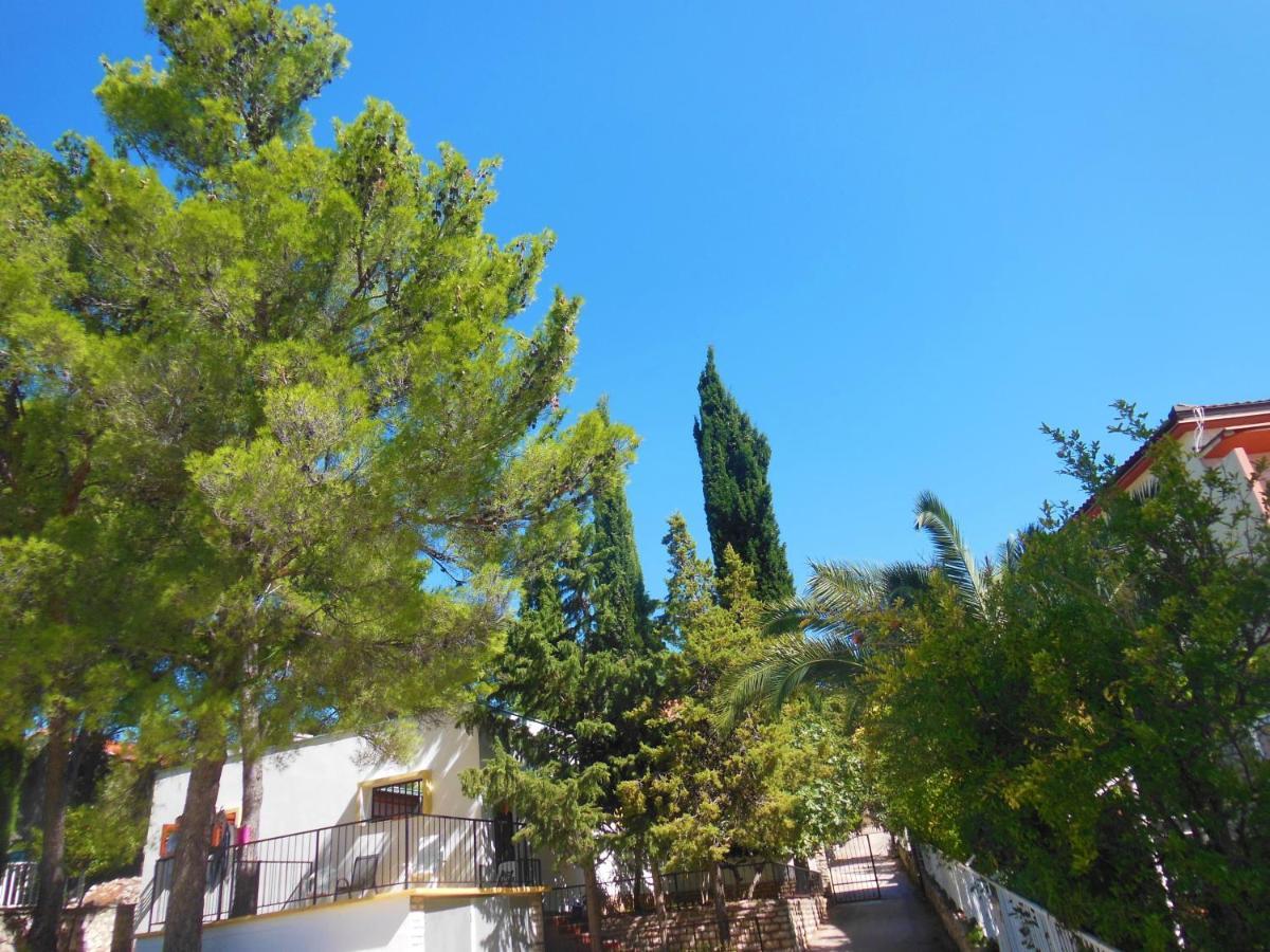Holiday Home Oleander Zaboric Εξωτερικό φωτογραφία